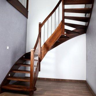 klassische-treppe-10-01-Klassische-Treppe